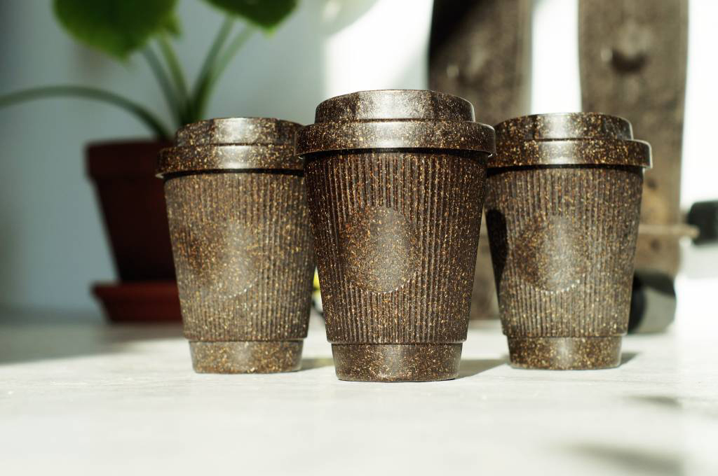 Berlin company Kaffeeform is turning coffee grounds into coffee cups